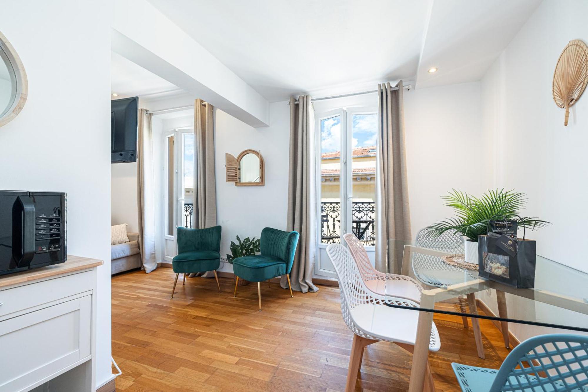 شقة Massena Street - 1 Bdr Duplex With Ac & Parking نيس المظهر الخارجي الصورة