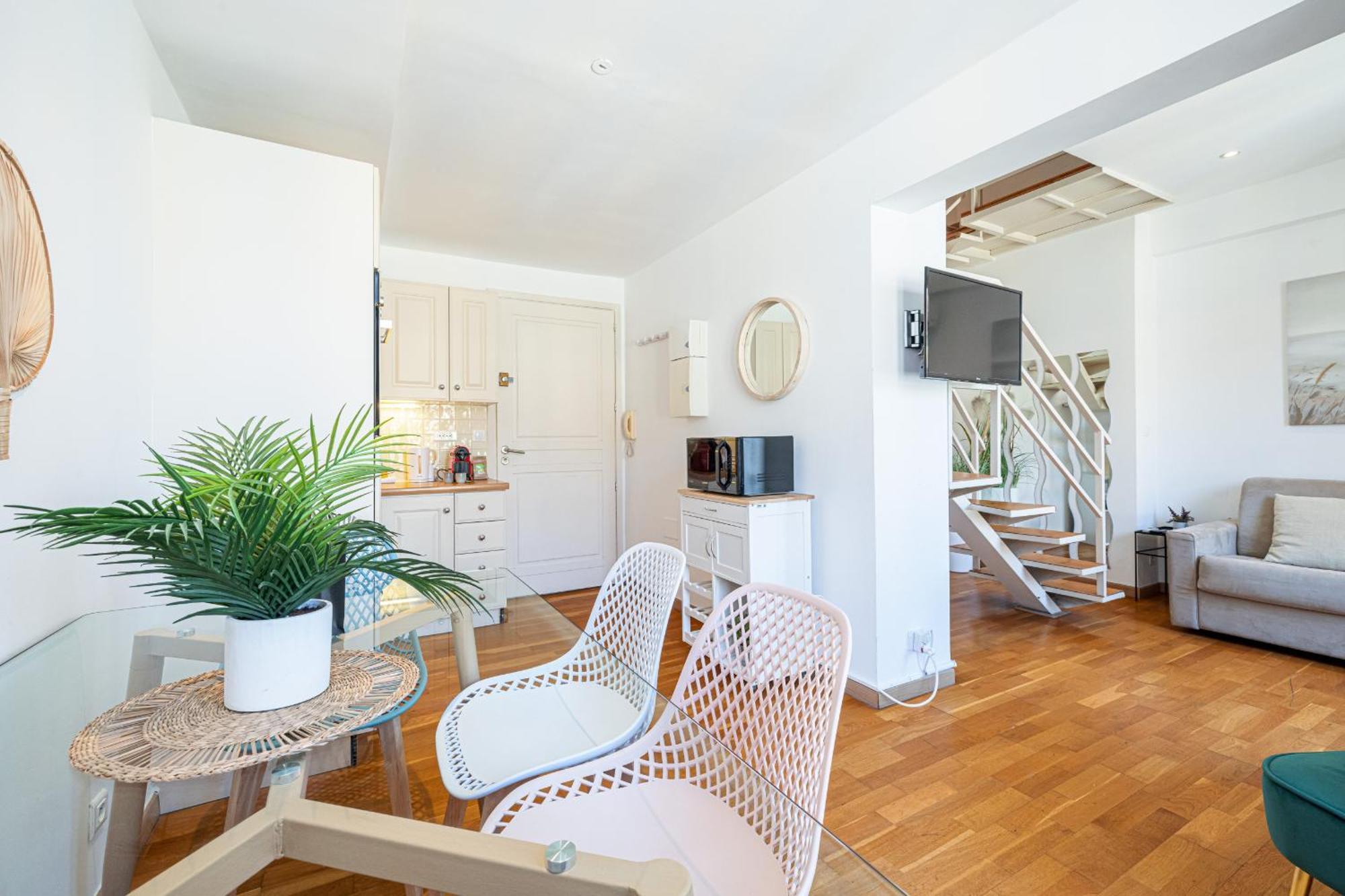 شقة Massena Street - 1 Bdr Duplex With Ac & Parking نيس المظهر الخارجي الصورة